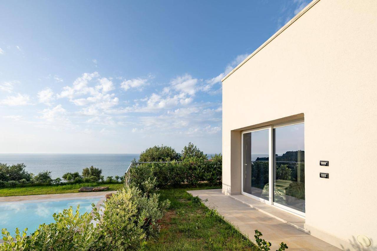 Appartamento intero, Aura Maris beach residence Mazzaforno in Mazzaforno, Cefalù (Comune)