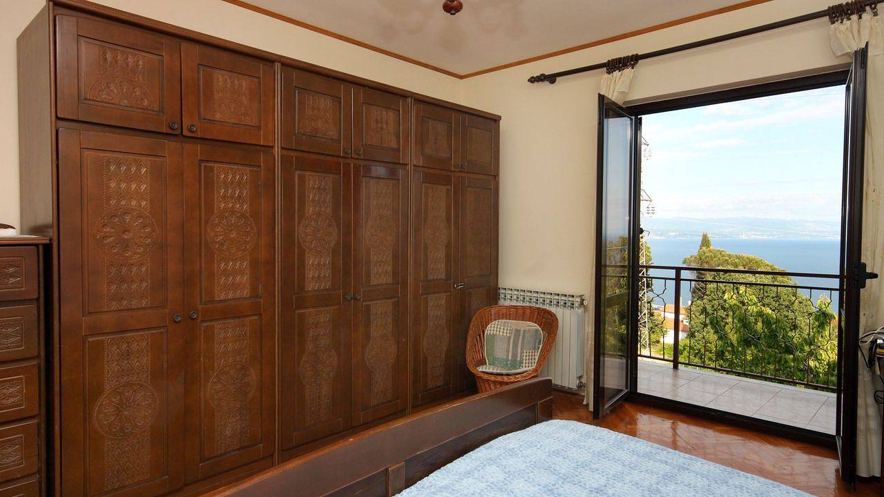 Ganze Ferienwohnung, Zimmer für 2 Personen (20 m²) in Ičići in Icici, Opatija Riviera