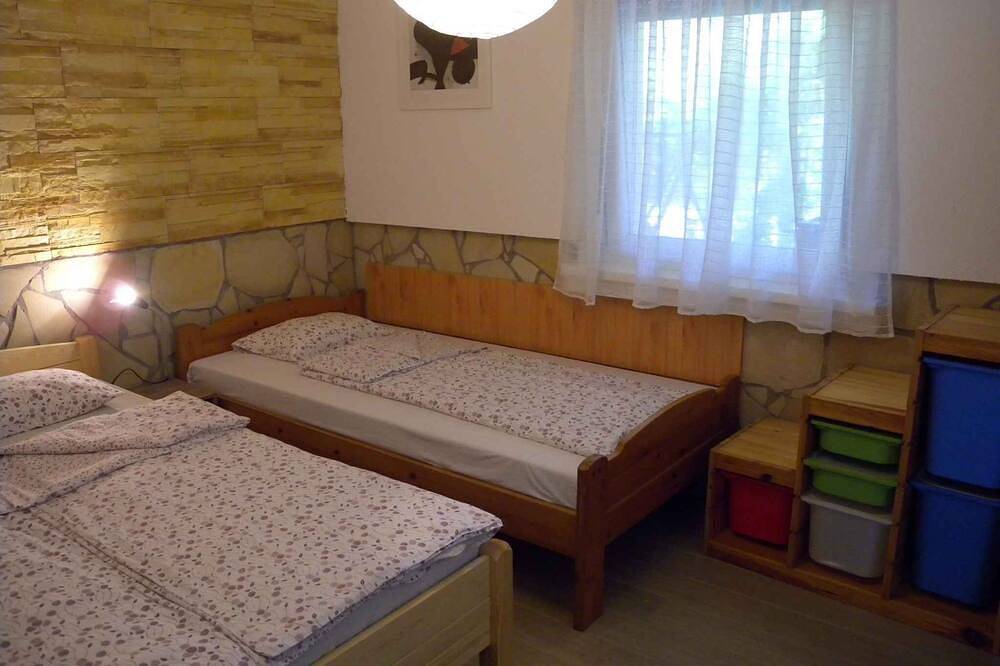 Holiday home only 20 meters from the beach with heating in Balatonfenyves, Southern Shore of Lake Balaton