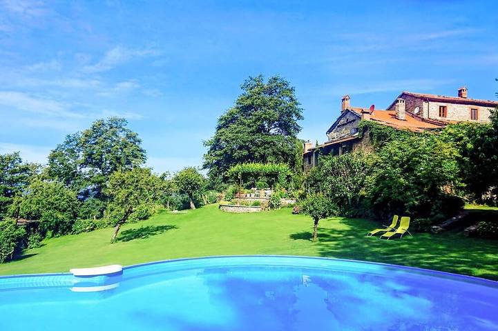 Ferienhaus für 5 Personen, mit Pool und Garten sowie Terrasse