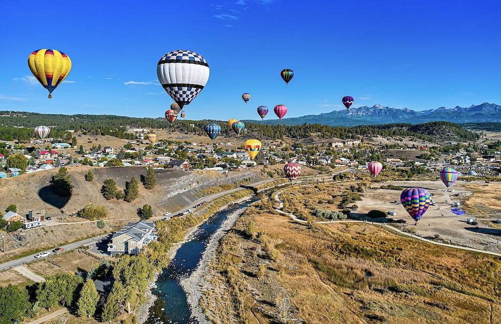 Newly remodeled riverside location a stroll from all which Pagosa has to offer! in Pagosa Springs, San Juan National Forest