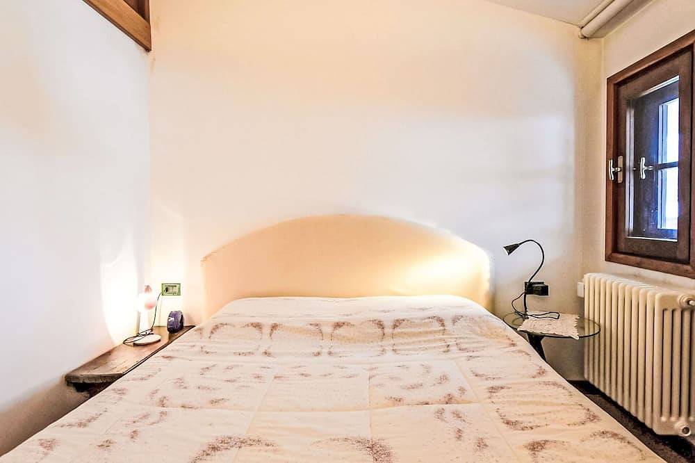 Appartamento intero, Elegante appartamento per 5 persone con Wifi, Tv e parcheggio in Madesimo (Borgo), Madesimo