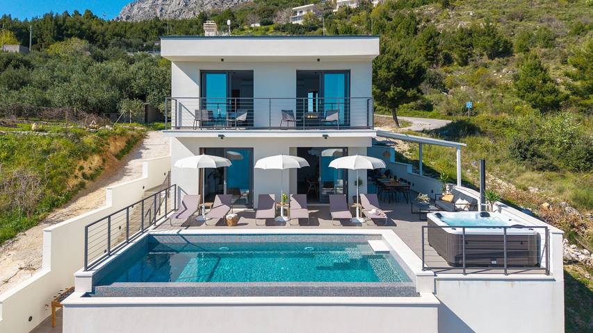 Seaview Villa Aria: Ein spektakulärer Rückzugsort mit 3 Schlafzimmern
 in Stanici, Omis-Riviera