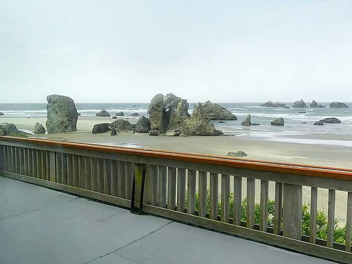 Vacation house for 6 people, with terrace, with pets in Oregon Coast