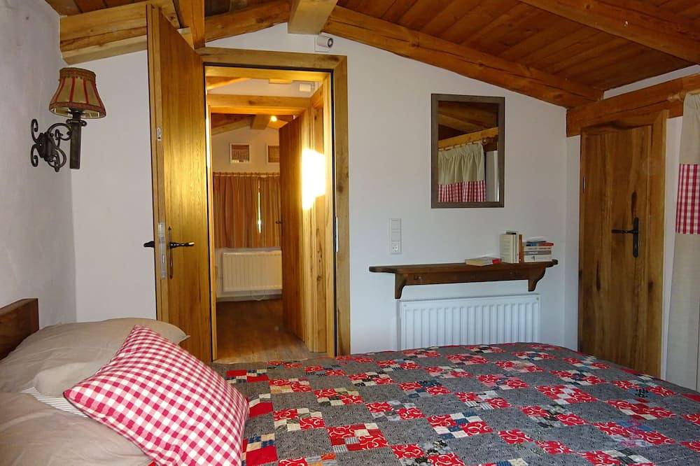 Luxus Chalet mit 5 Schlafzimmern und 3 Bädern in Hanglage mit Blick auf die italienische Grenze. in Gailtaler Alpen, Sankt Stefan im Gailtal
