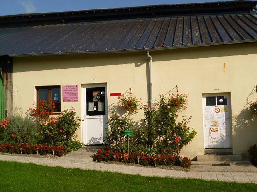 Camping Des Rosiers - Stacaravan 4 personen - 2 slaapkamers in Curlu, Péronne en omgeving