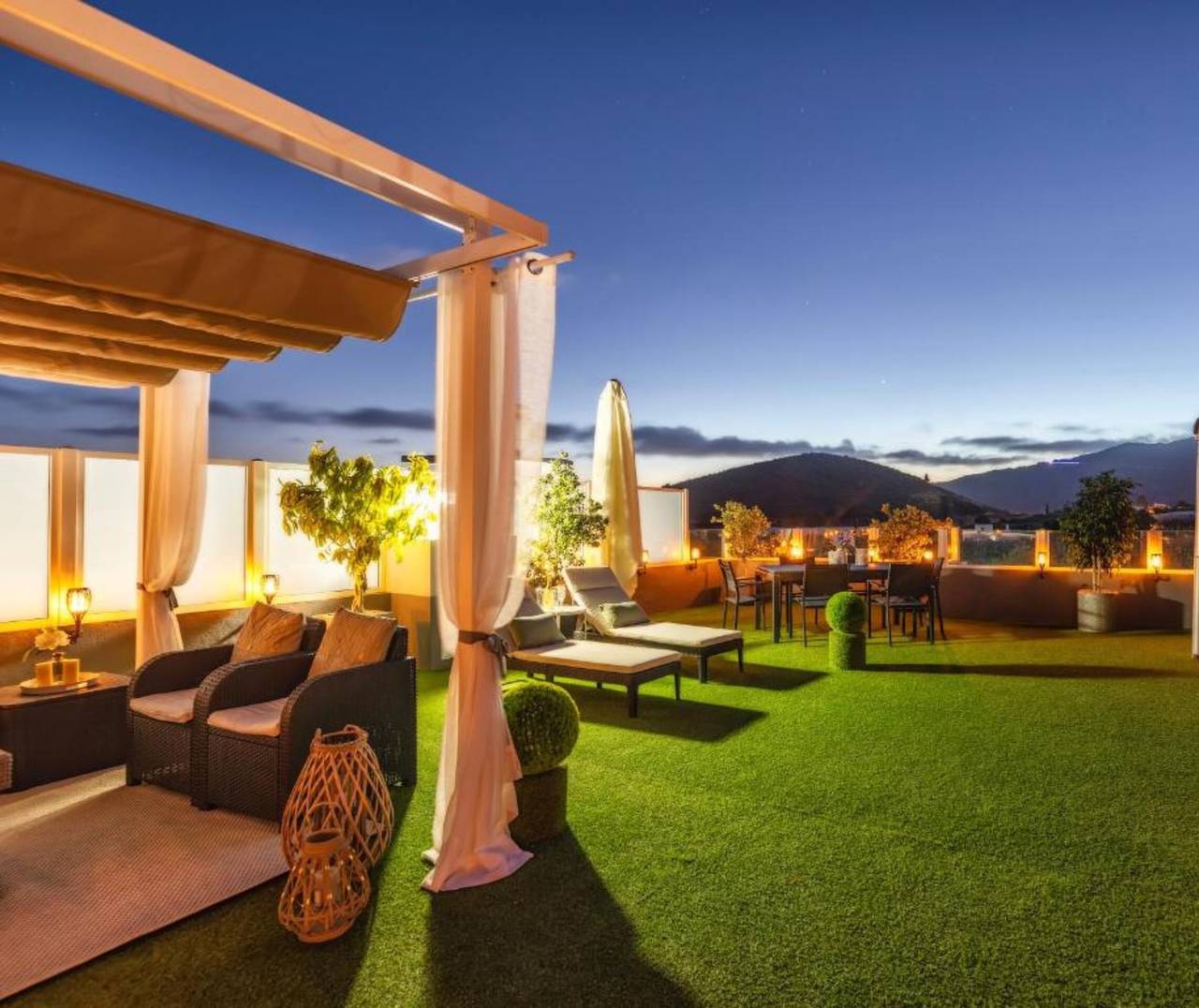 Villa Montserrat: Spacious Family Villa with Volcano Views in Los Llanos de Aridane, La Palma South