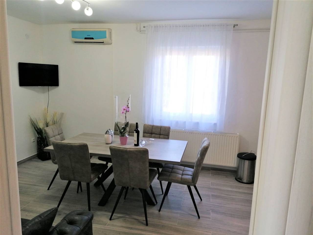 Ganze Wohnung, Apartment Ivica - Three Bedroom Apartment with Terrace in Arbanija, Ciovo