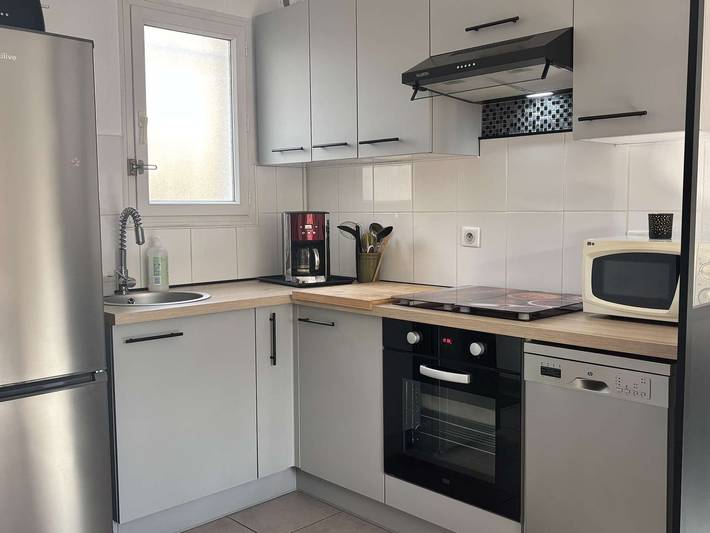 Location de vacances pour 5 personnes, avec terrasse et piscine dans Office De Tourisme De Marseillan - 4