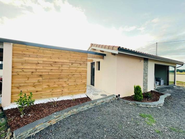 Location de vacances pour 4 personnes, avec terrasse, animaux acceptés à Tuzaguet - 4