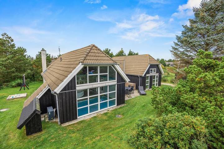 Ferienhaus für 10 Personen, mit Pool und Sauna, mit Haustier in Blavand