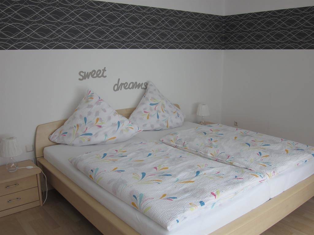 Ganze Ferienwohnung, 4-Bett-Ferienwohnung Du.oder Bad/Wc, 2 Schlafräume in Wimbach, Osteifel
