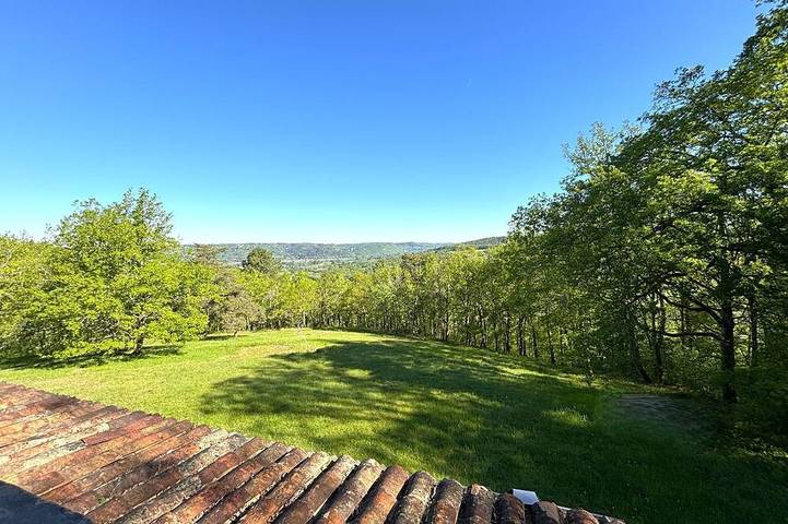 Location de vacances pour 4 personnes, avec terrasse et jardin à Marnac