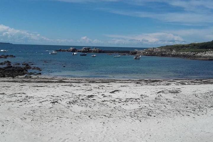 Gîte pour 4 personnes, avec vue et balcon, adapté aux familles dans Plage du Courégant - 2