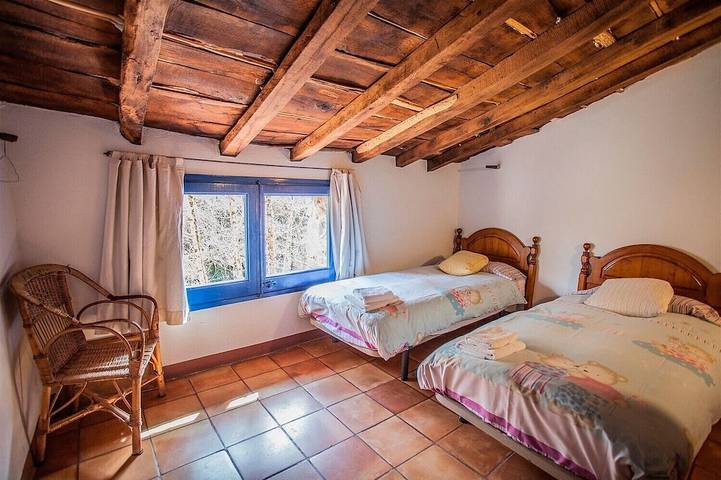 Alte restaurierte Mühle mit 2 Schlafzimmern und beheiztem Gemeinschaftspool in Riudaura, Garrotxa