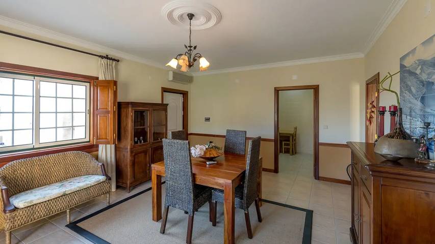 Location de vacances pour 4 personnes, avec piscine et jardin à Vila Flor
