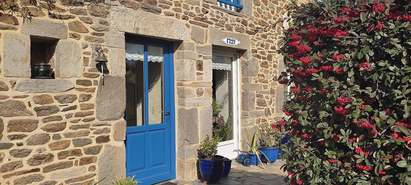 La Ville Es Colins - Unité Familiale Etage in Ploubalay, Région de Dinan