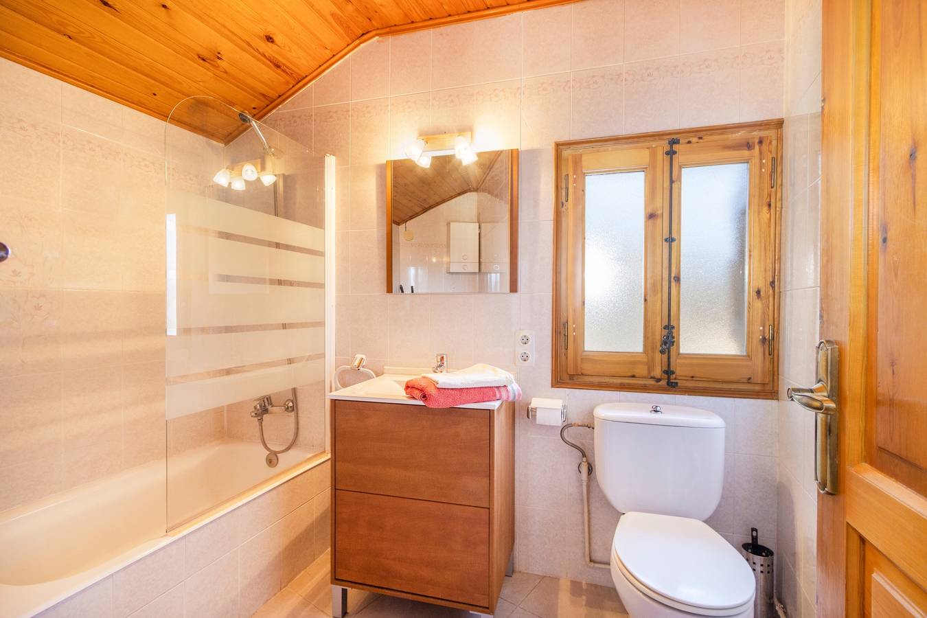 Appartement 'El Case' met bergzicht en privétuin, foto 9