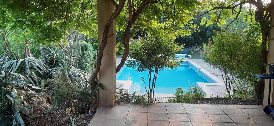 Maison d’hôte pour 6 personnes, avec piscine et jardin à Argilliers