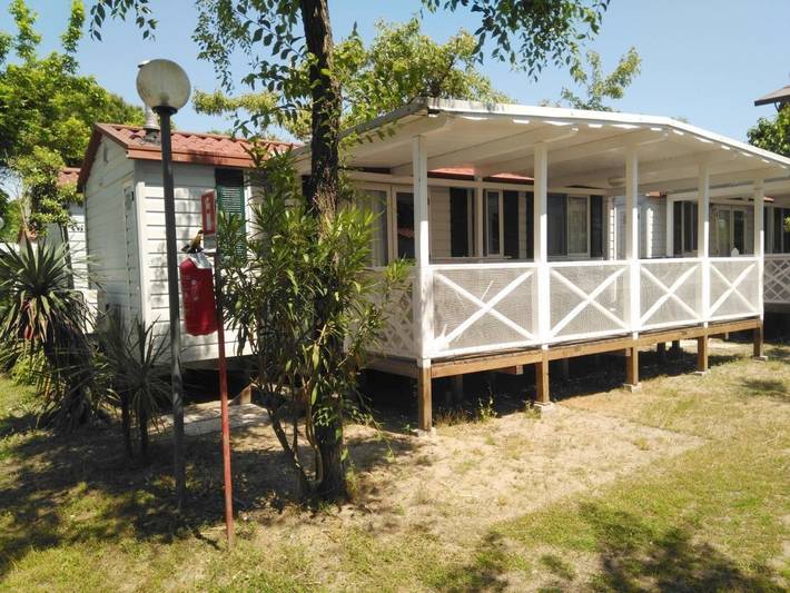 Camping für 5 Personen, mit Terrasse und Garten in Lido di Jesolo