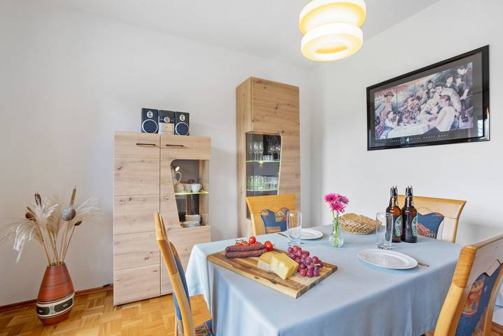 Appartement entier, Appartement de vacances 'Am Mühlbach' avec jardin commun, balcon et Wi-Fi in Marktoberdorf, Souabe (Bavière)