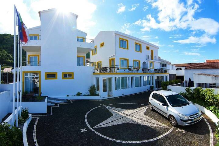 Gîte pour 2 personnes, avec Balcon ainsi que Terrasse et Vue à Lajes do Pico