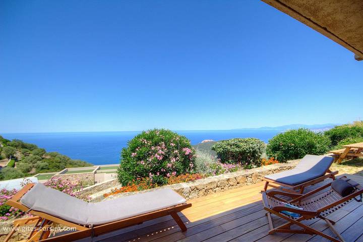 Gîte pour 2 personnes, avec Terrasse ainsi que Jardin et Vue à Corbara - 3