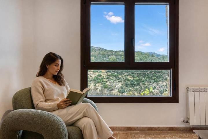 Casa rural para 10 personas, con Balcón y Jacuzzi además de Terraza y Jardín en Miraflores de la Sierra - 4