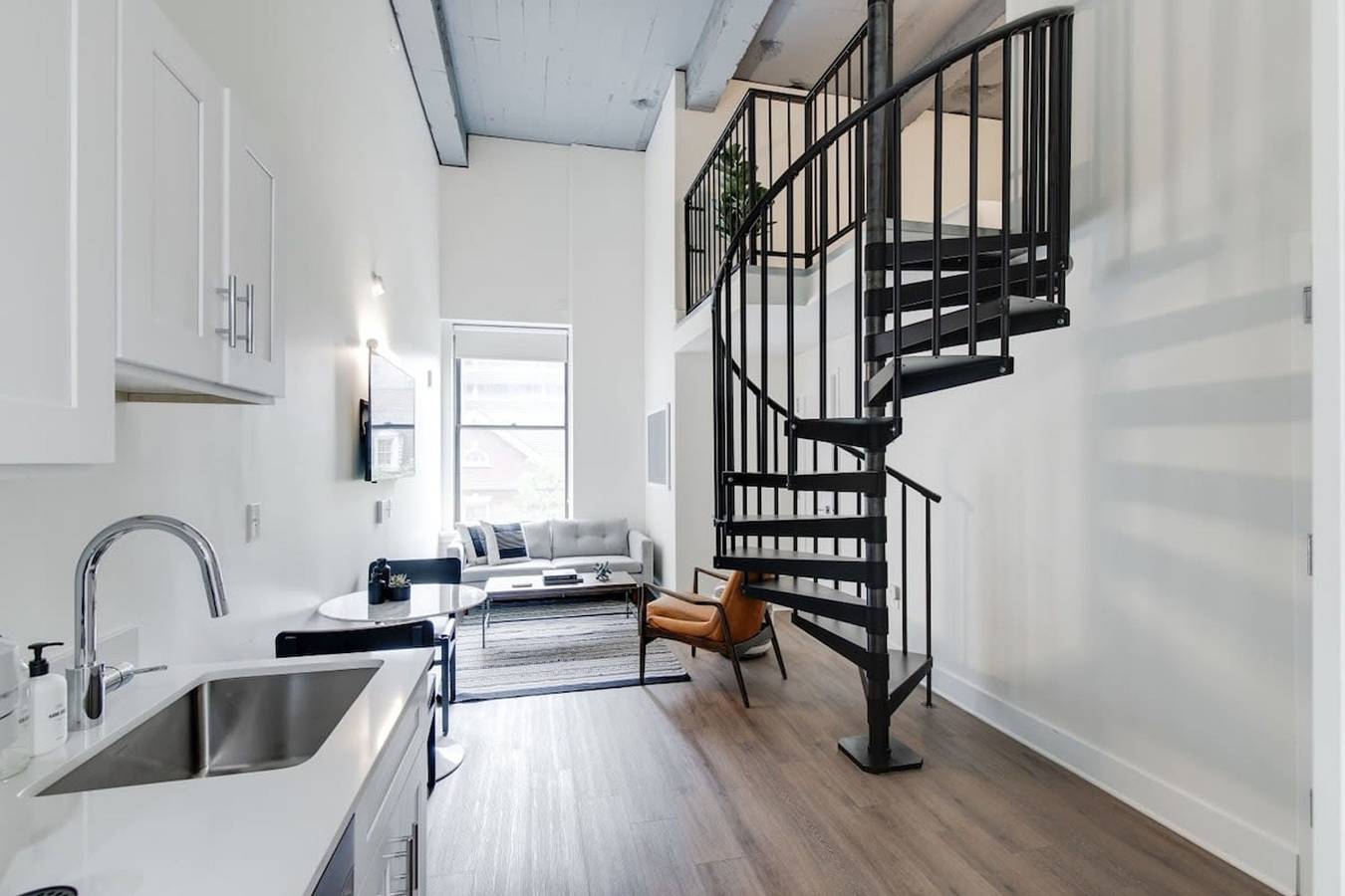 Apartamento entero, Sosuite   2Br Loft w W D  Gym  Lounge in Filadelfia, Pensilvania