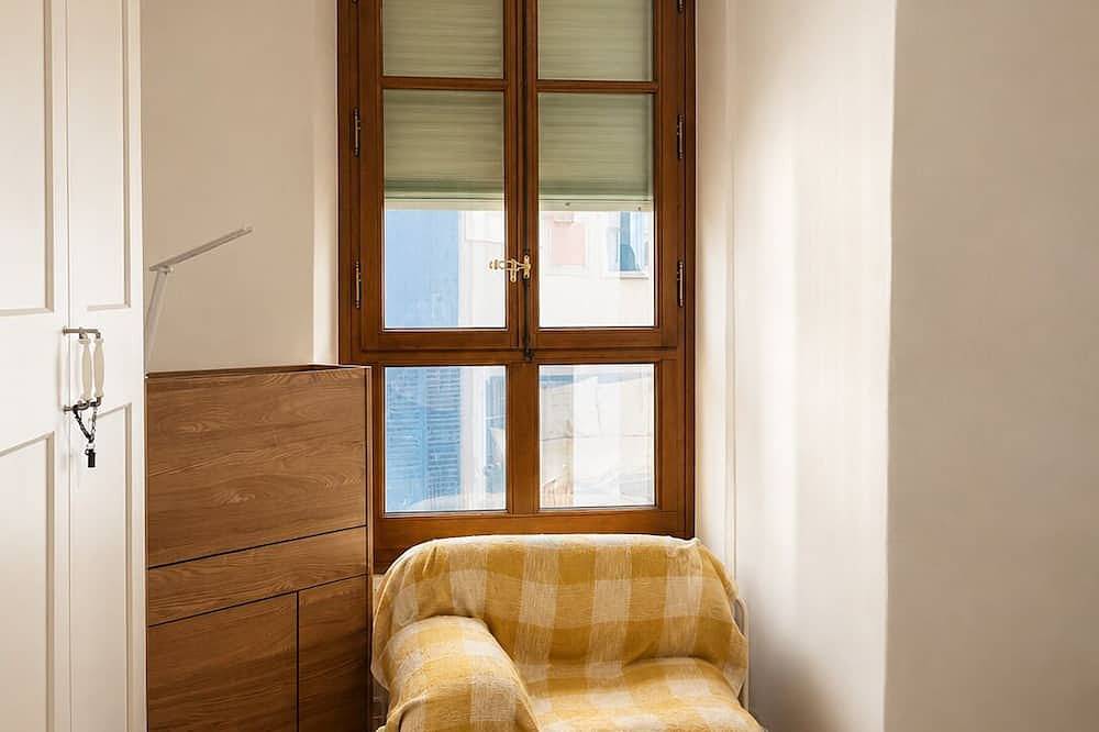 Appartement entier, Stylish Design Apartment 100 meters from the Rhône in City Center in Genève, Lac Léman
