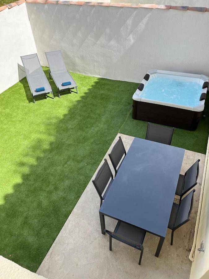 Appartement de vacances pour 6 personnes, avec Jacuzzi et Terrasse