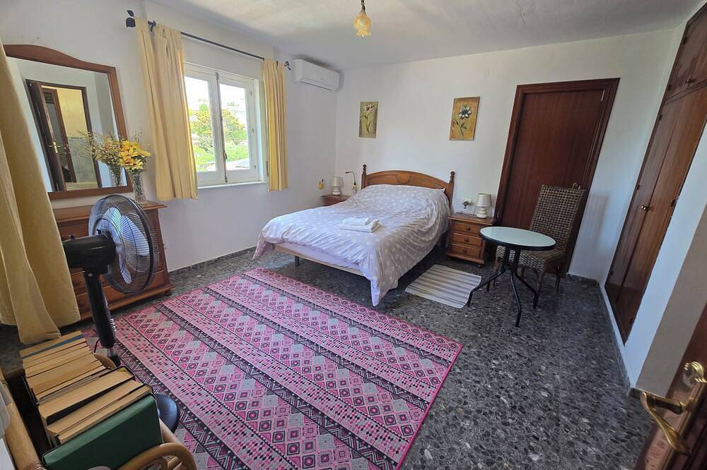 Large villa with a beautiful view of the sea. Very private and close to the beach in Benajarafe, Vélez-Málaga