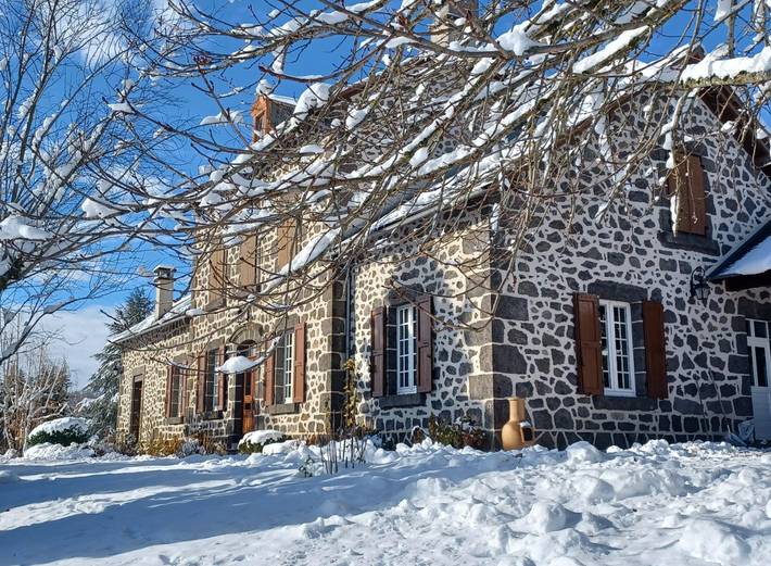 Chambre d’hôte pour 2 personnes, avec piscine et jardin dans Parc naturel régional des Volcans d'Auvergne - 3