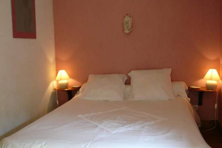 Gîte pour 6 personnes, avec piscine et jardin à Villeneuve-sur-Lot - 4