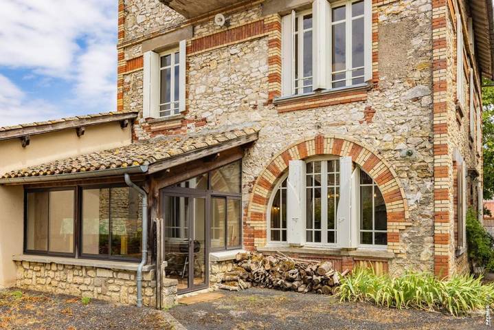 Location de vacances pour 12 personnes, avec vue et jardin à Cahuzac-sur-Vère - 3