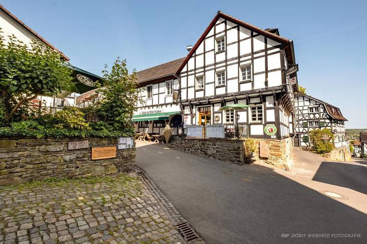Hotel für 2 Personen, mit Ausblick in Hennef