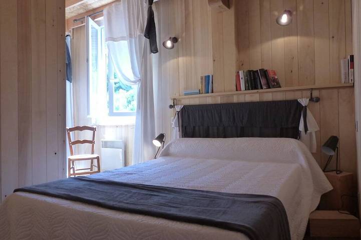 Location de vacances pour 6 personnes, avec terrasse et jardin à Axat - 3