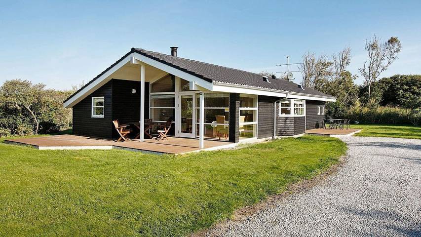 Ferienhaus für 8 Personen, mit Terrasse und Sauna sowie Whirlpool, mit Haustier in Kærgården
