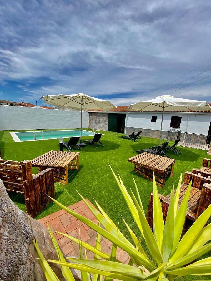 Casa rural para 6 personas, con Terraza y Jardín además de Piscina y Vistas en Provincia de Badajoz - 2