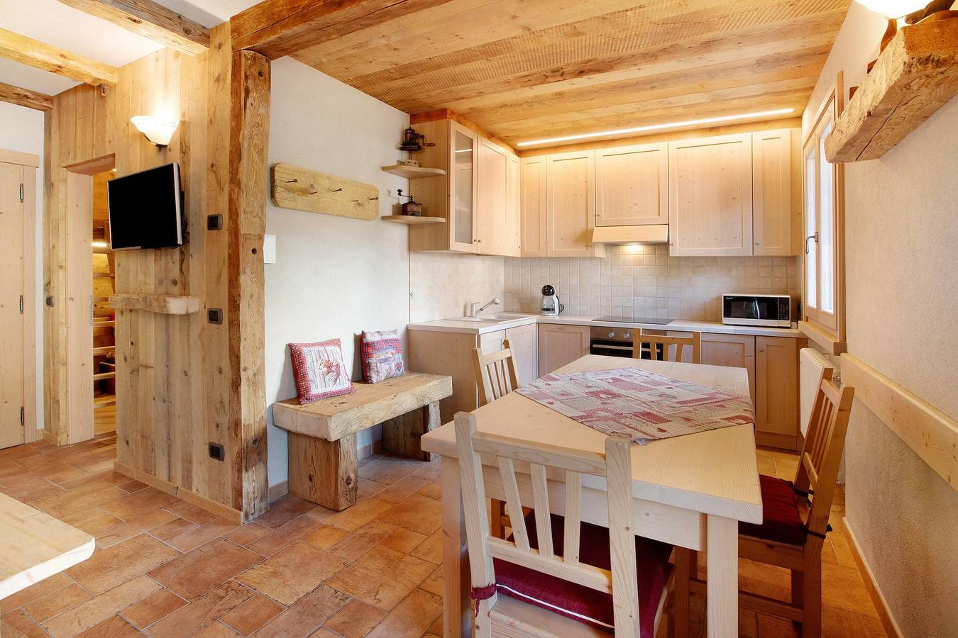 Appartamento intero, Appartamento per vacanze "Casa Clus Bormio 1" con vista sulle montagne, giardino privato e Wi-Fi in Valdisotto, Parco Nazionale dello Stelvio