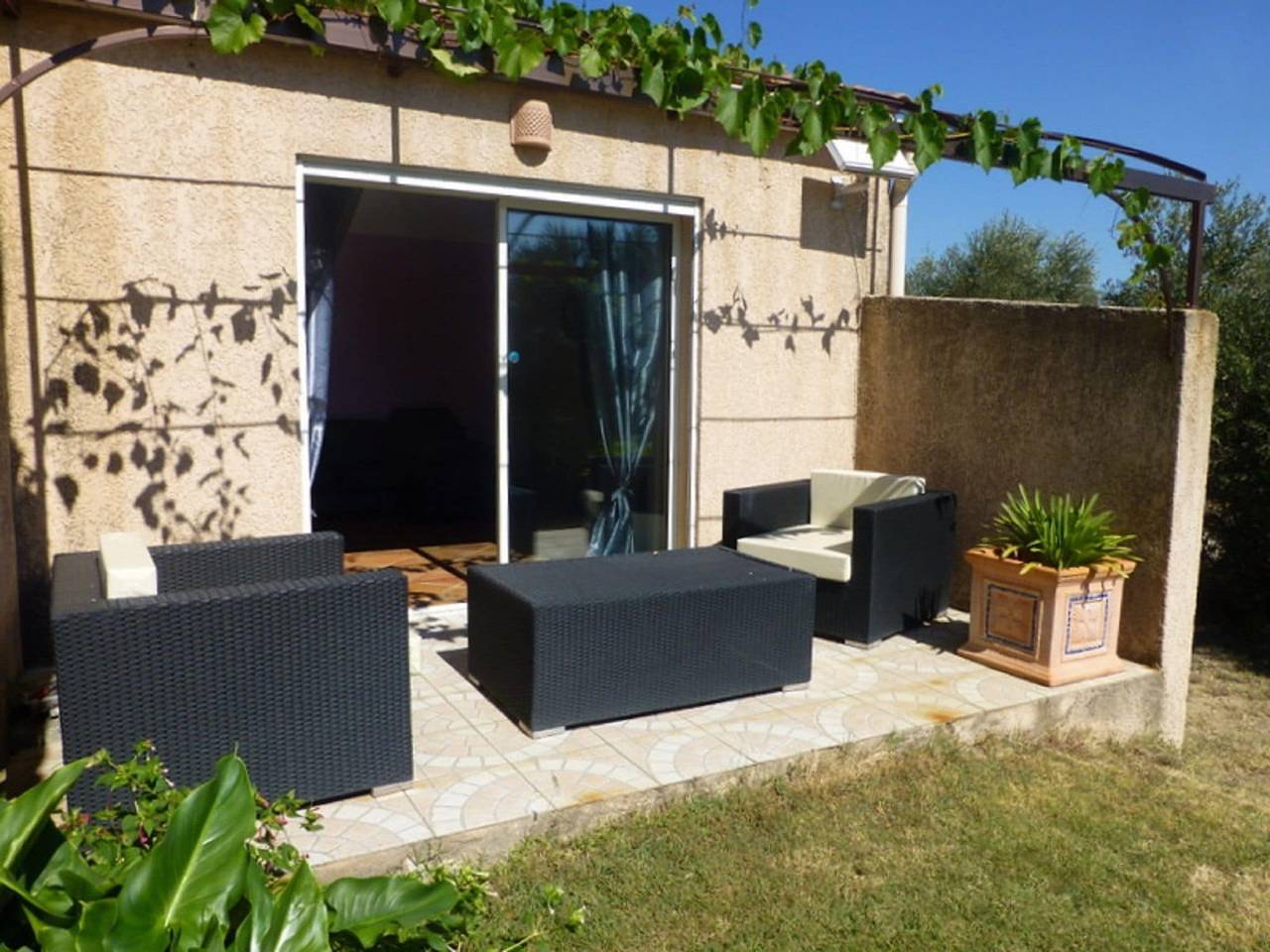 Villa in Roquemaure mit Privatpool in Roquemaure, Nimes und Umgebung