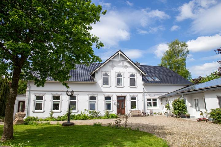 Ferienwohnung für 6 Personen, mit Sauna und Terrasse sowie Garten, kinderfreundlich in Brodersby an der Schlei