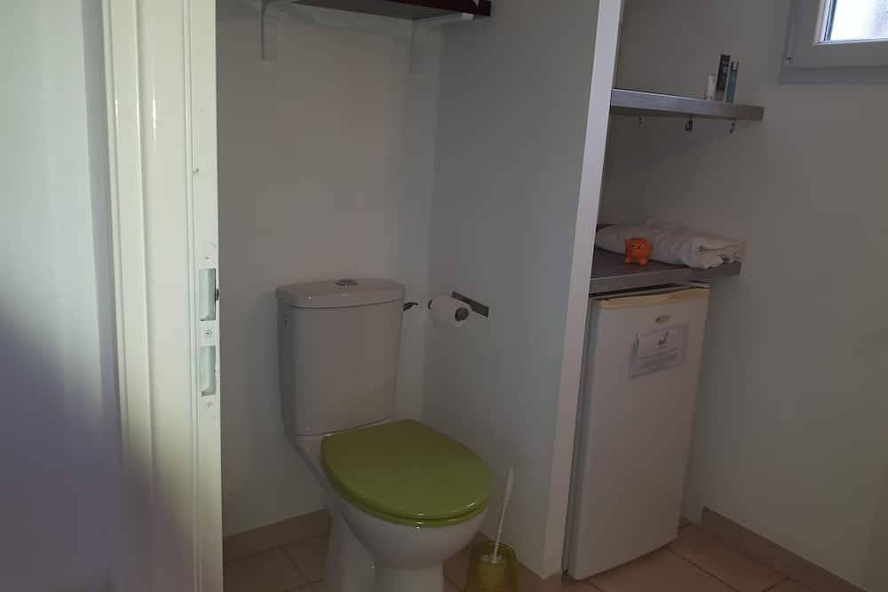 Entire apartment, Calm Studio In A Green Setting in Montauban, Tarn-et-Garonne