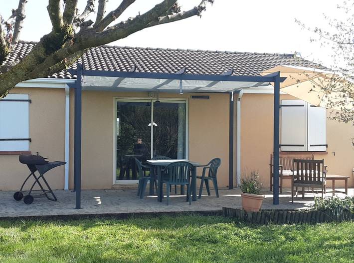 Gîte pour 6 personnes, avec jardin et terrasse