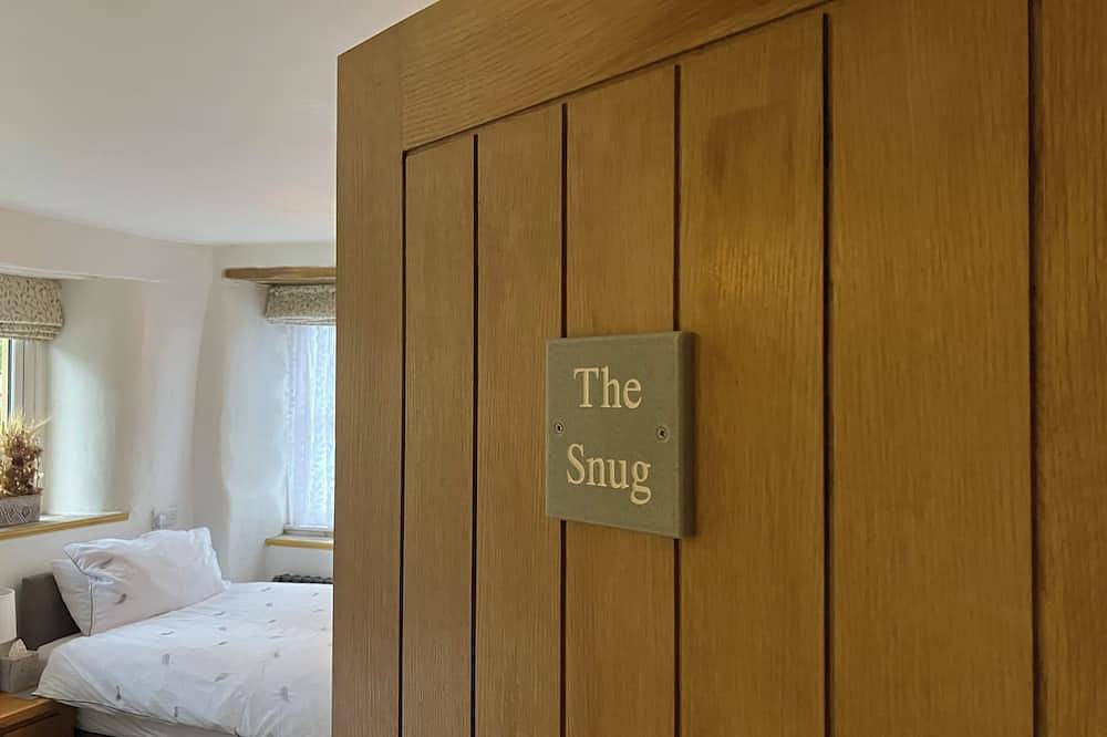 Entire apartment, The Snug - Perfect for Walkers - Pet Friendly in Yorkshire Dales National Park
