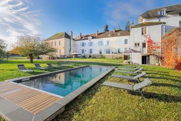 Gîte pour 21 personnes, avec jardin à Villecerf