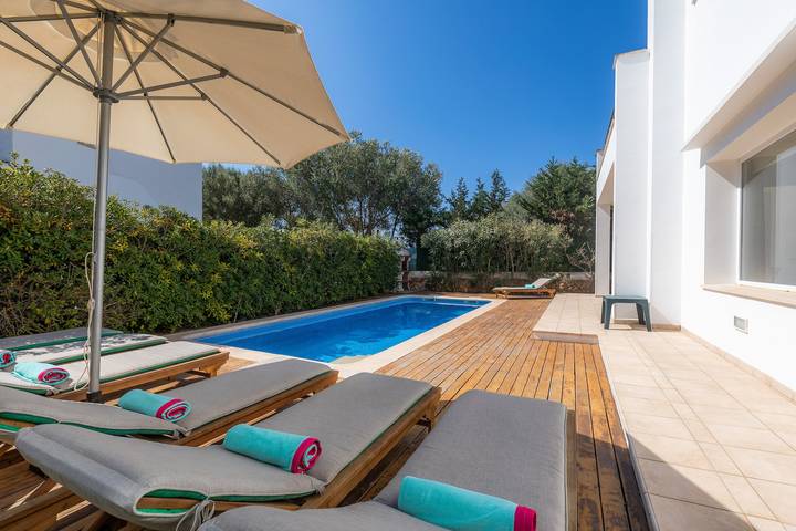 Haus mit Bergblick, Pool, Garten, Terrasse, Klimaanlage und Wlan in Cala Egos, Santanyí
