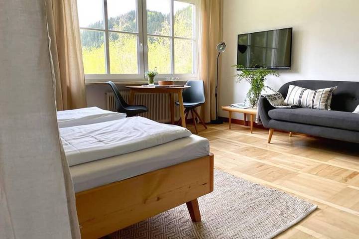 Ganze Wohnung, Exklusives Apartment im Landhaus-Flair mit freistehender Badewanne und Ausblick auf die Bergwelt in Lunz am See, Mostviertel