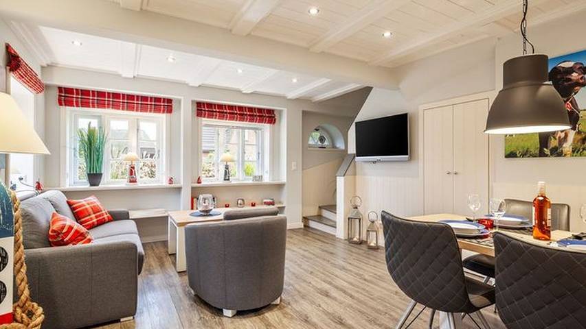 Ferienhaus für 2 Personen, mit Terrasse und Garten in Borgsum