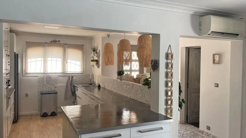Location de vacances pour 7 personnes, avec piscine et jardin à Puget-sur-Argens - 4